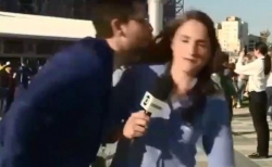 Assédio na Copa: REPÓRTER da SportTV se esquiva de homem tenta beijá-la ao vivo - #MachismoNaCopa